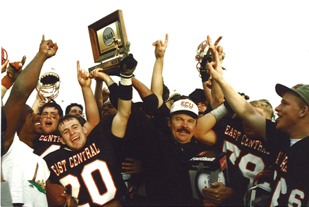 picture of players celebrating Football Championship 1993