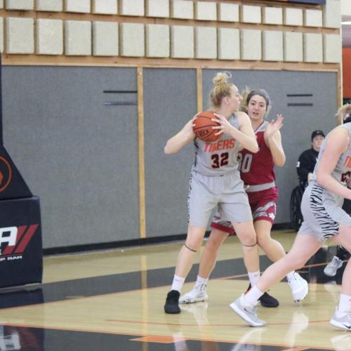 WBB vs. HSU Senior Day