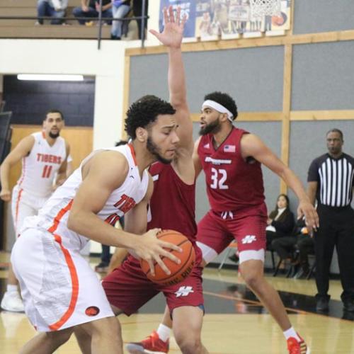 Men's Basketball vs. Henderson State (Senior Day)