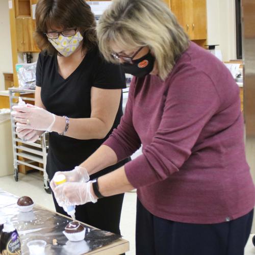 First-Gen Students Hot Chocolate Bombs Make and Take