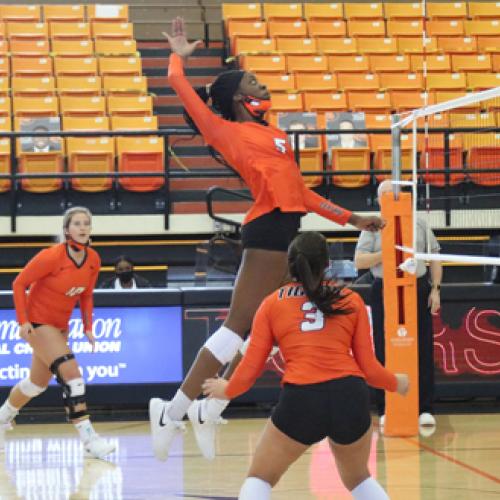 Volleyball vs. OBU