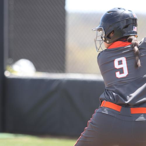 Softball vs. SWOSU