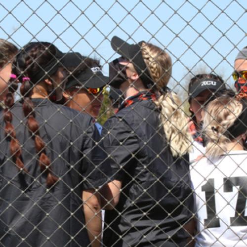 Softball vs. SWOSU