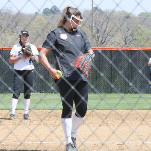 Softball vs. SWOSU