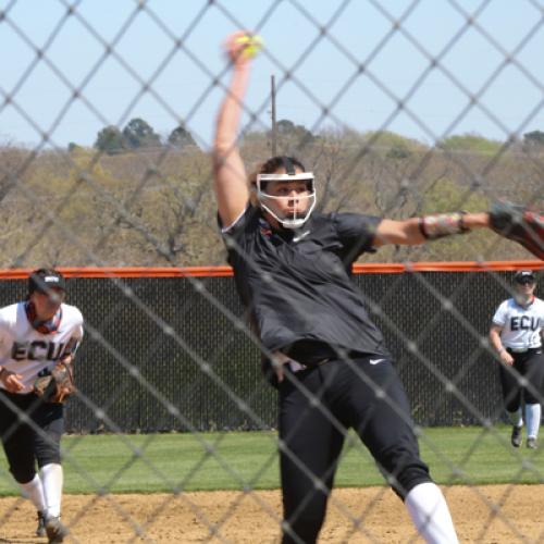 Softball vs. SWOSU